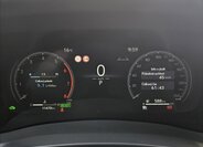 Lexus LBX SUV / Terénní 1,5 l 100 kw