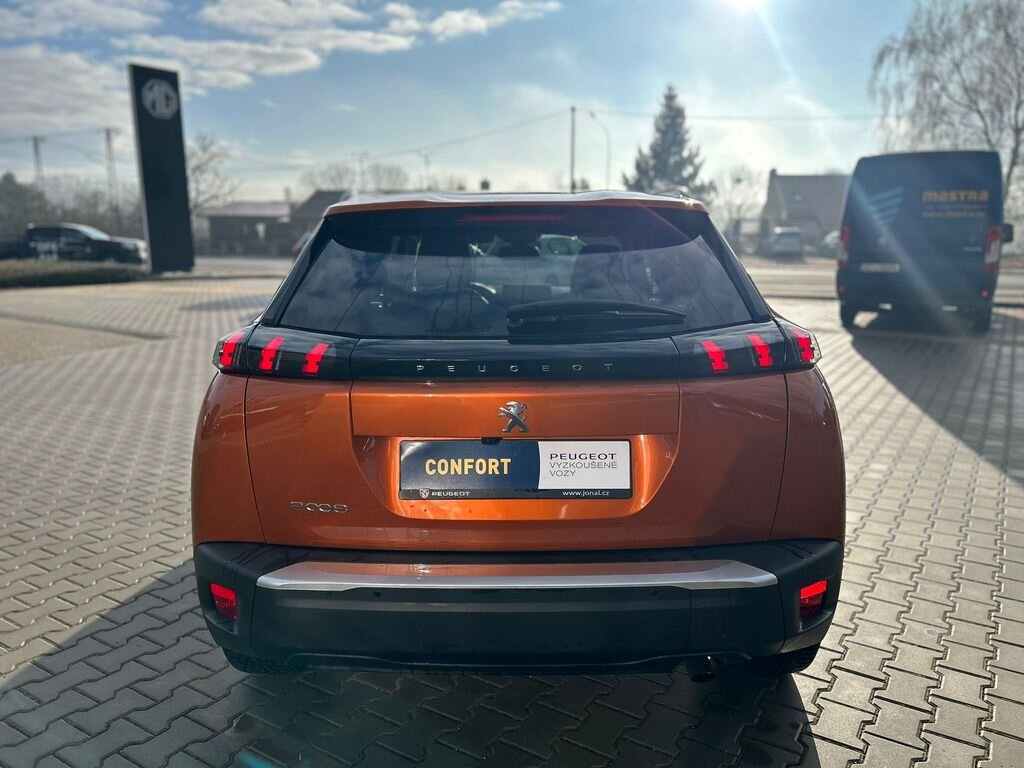 Peugeot 2008 SUV 1,2 l 74 kw