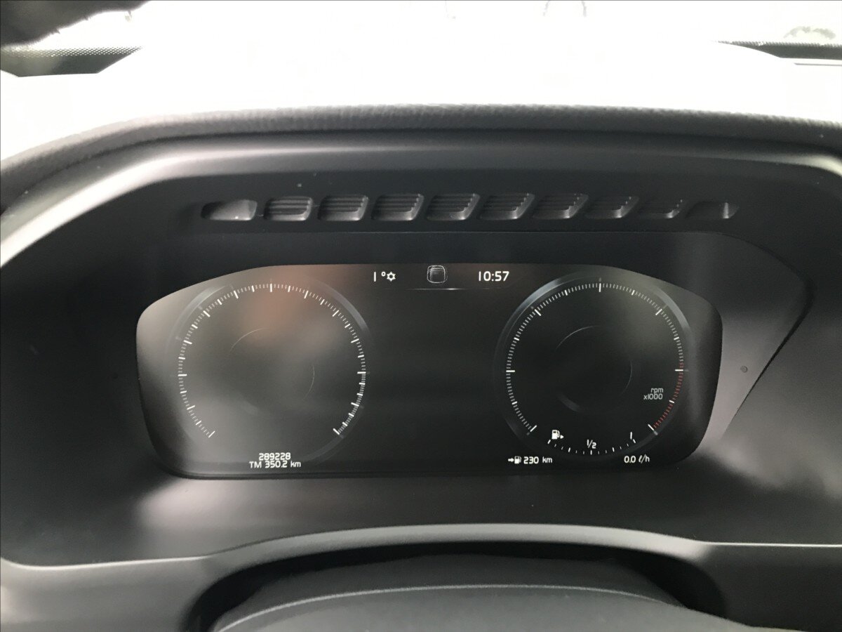 Volvo XC90 SUV 2,0 l 173 kw