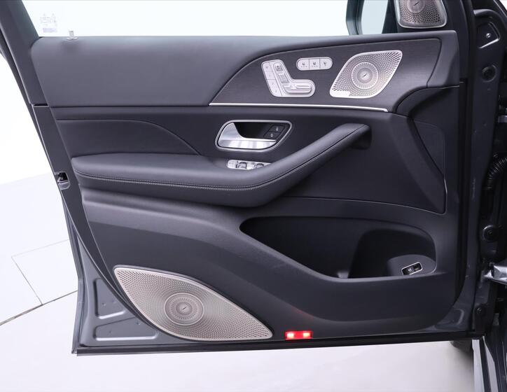 Mercedes-Benz GLS 13