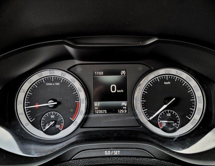 Škoda Karoq SUV / Terénní 1,6 l 85 kw