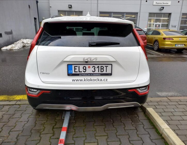 KIA Niro 5