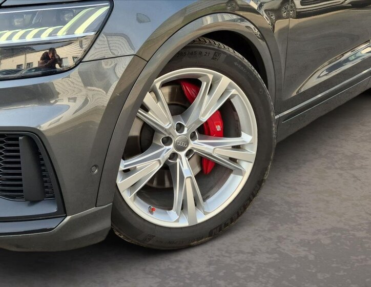 Audi SQ8 SUV / Terénní 4,0 l 320 kw