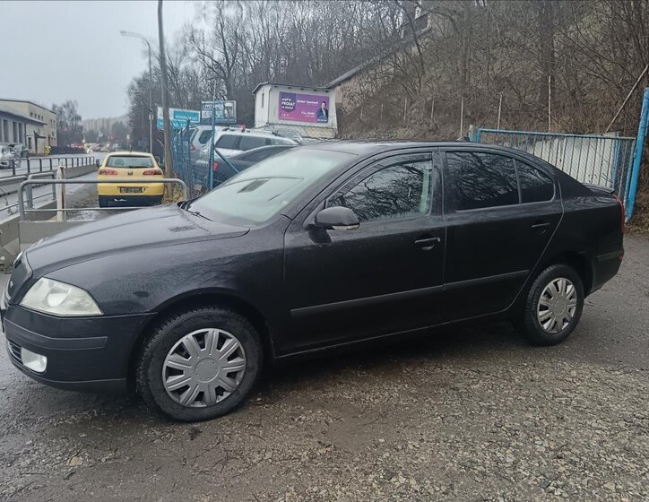 Škoda Octavia Sedan / Limuzína 1,9 l 77 kw