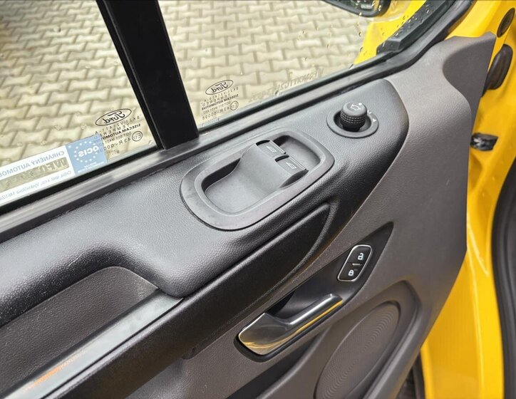 Ford Transit Custom 19