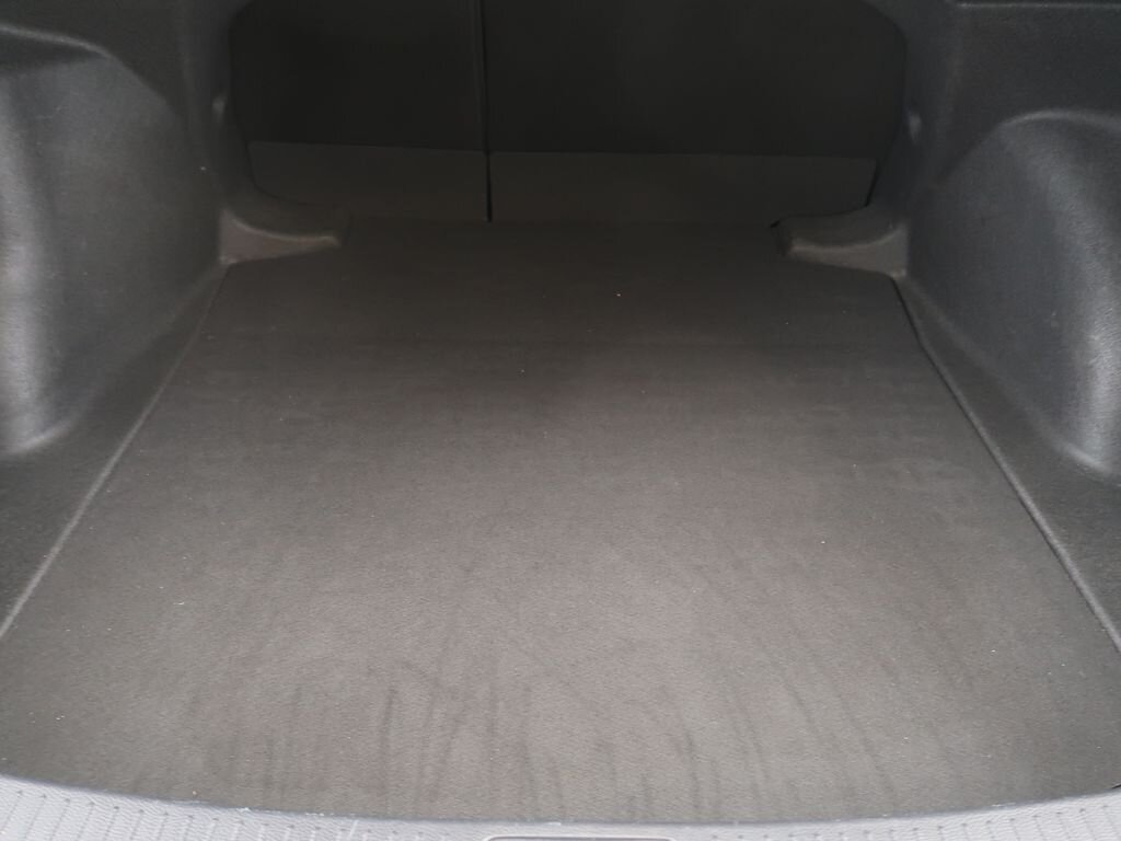 Toyota Corolla Sedan 1,5 l 92 kw