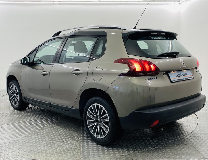 Peugeot 2008 Hatchback 1,2 l 60 kw