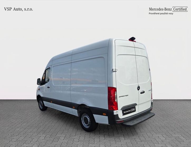 Mercedes-Benz Sprinter 3