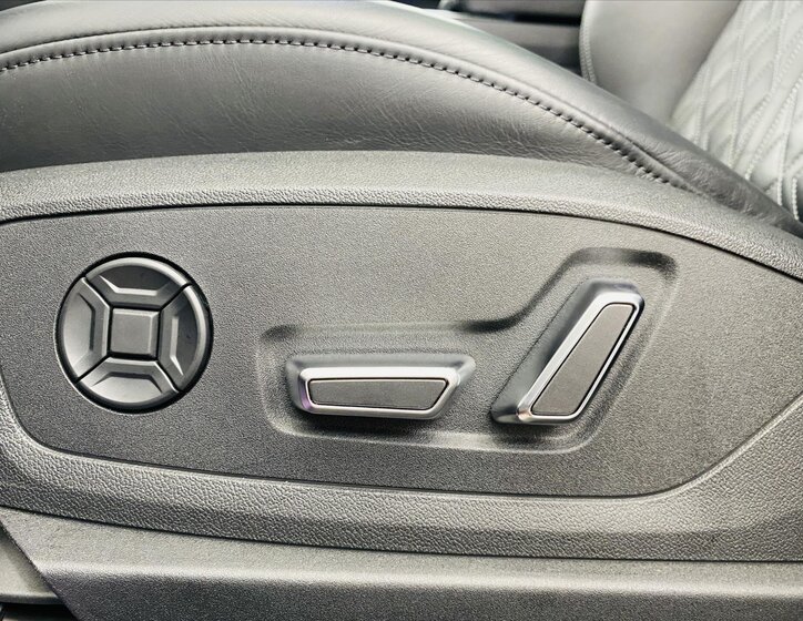 Audi e-tron SUV 0,0 370 kw