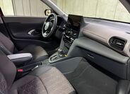 Toyota Yaris Cross 13