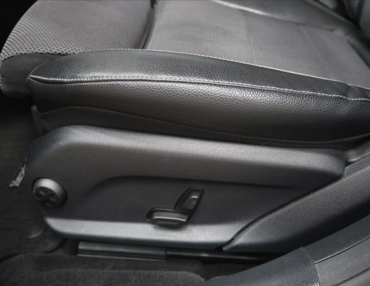 Mercedes-Benz Třídy E Kombi 2,0 l 135 kw