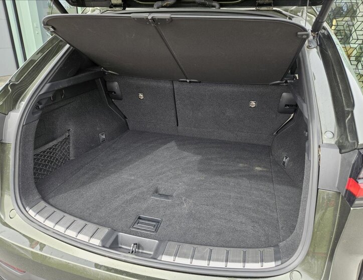Lexus NX 450h plus SUV / Terénní 2,5 l 227 kw