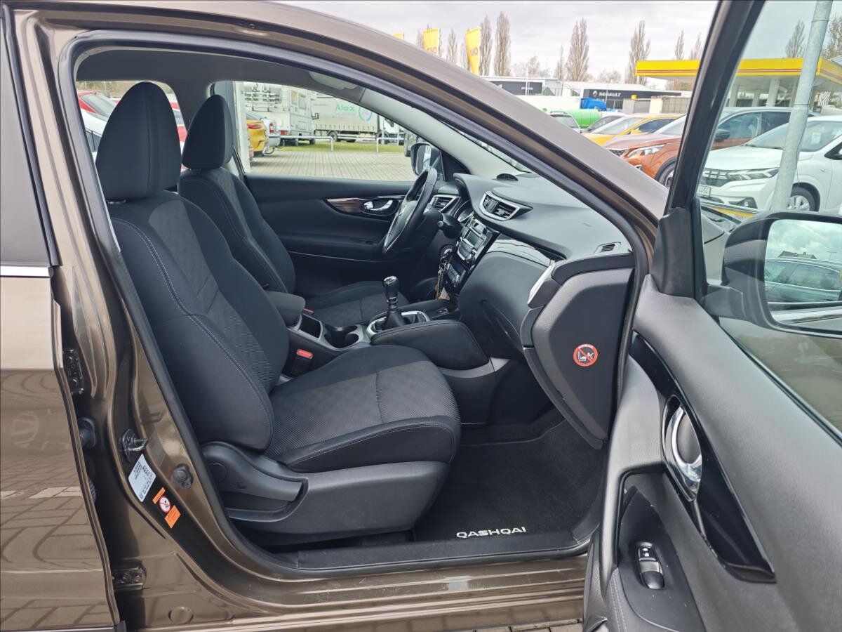 Nissan Qashqai SUV / Terénní 1,2 l 85 kw