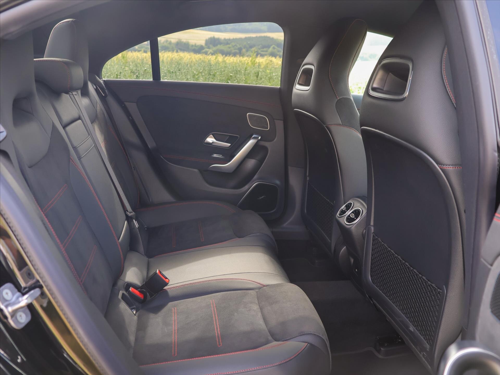 Mercedes-Benz CLA Kupé 1,3 l 120 kw