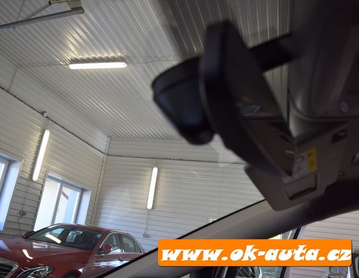 Volkswagen Touran 42