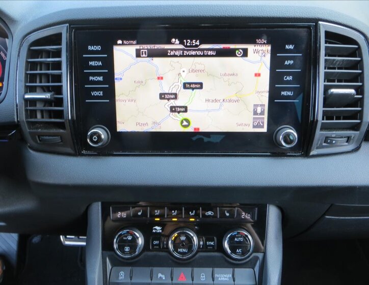 Škoda Karoq SUV / Terénní 2,0 l 85 kw