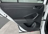 Volkswagen T-Roc SUV / Terénní 2,0 l 221 kw