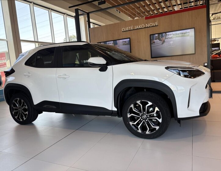 Toyota Yaris Cross SUV 1,5 l 85 kw
