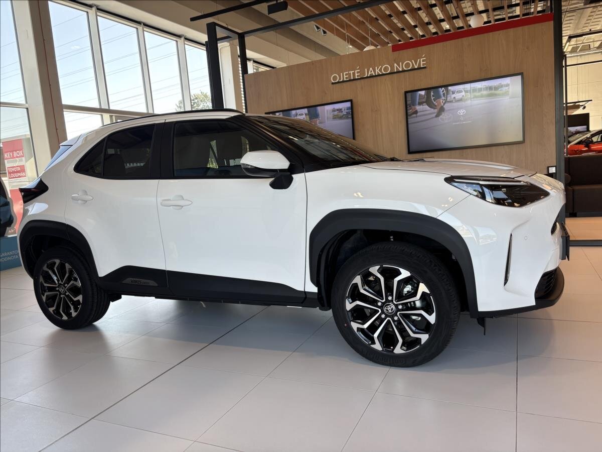 Toyota Yaris Cross SUV 1,5 l 85 kw