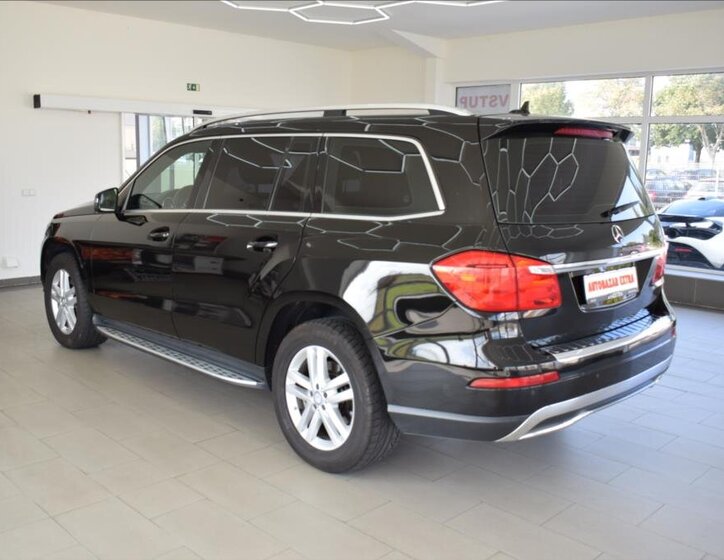 Mercedes-Benz GL SUV 3,0 l 190 kw