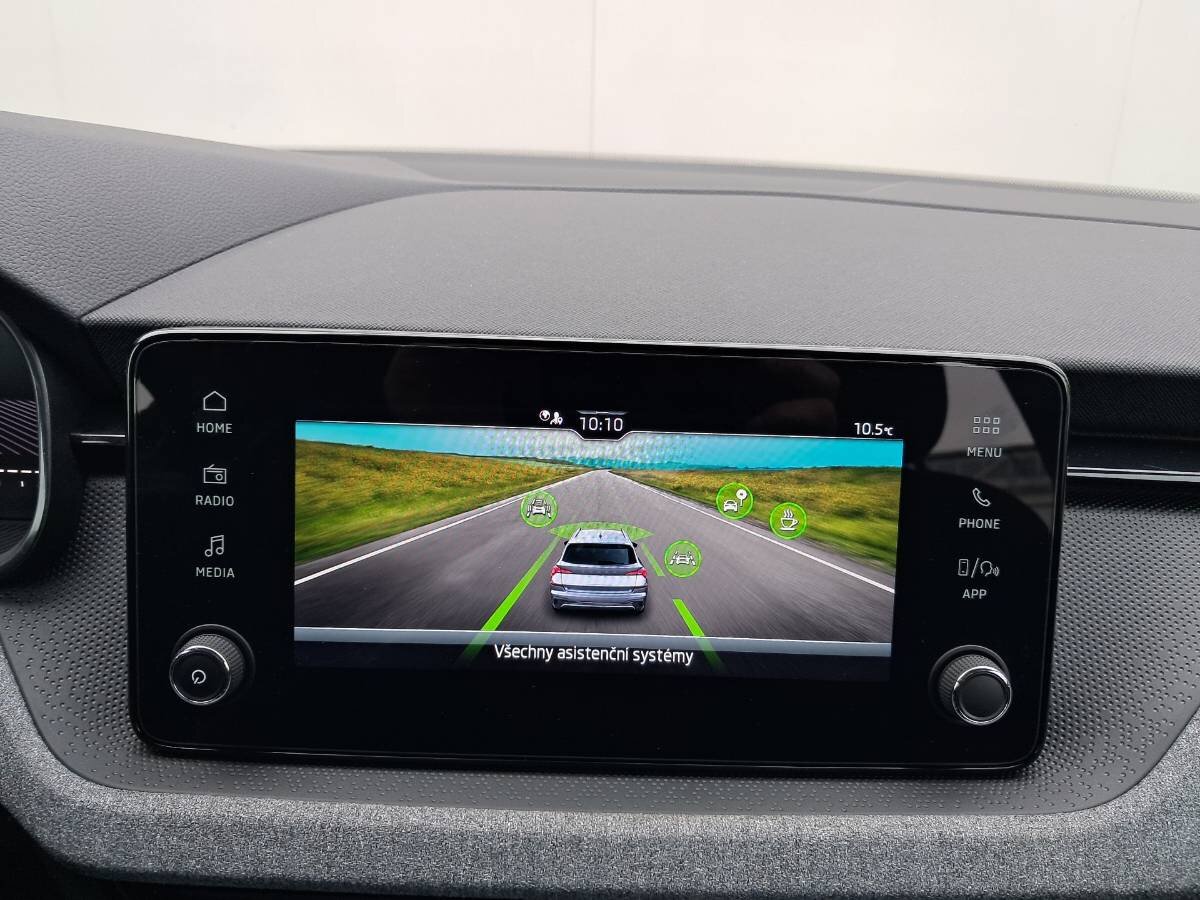 Škoda Kamiq Hatchback 999,0 85 kw