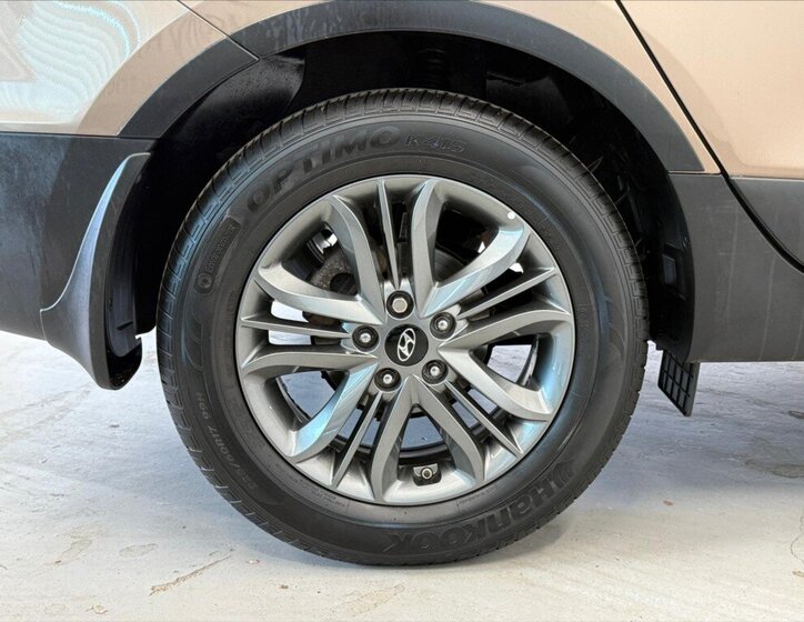 Hyundai ix35 SUV / Terénní 2,0 l 122 kw