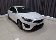 KIA ProCeed Kombi 1,6 l 150 kw