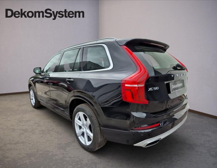 Volvo XC90 SUV / Terénní 2,0 l 173 kw