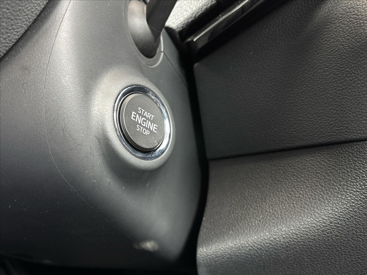 Škoda Karoq SUV / Terénní 1,5 l 110 kw