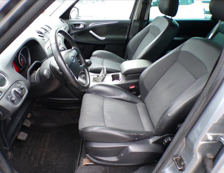 Ford S-MAX Kombi 2,0 l 103 kw