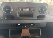 Mercedes-Benz Sprinter 13