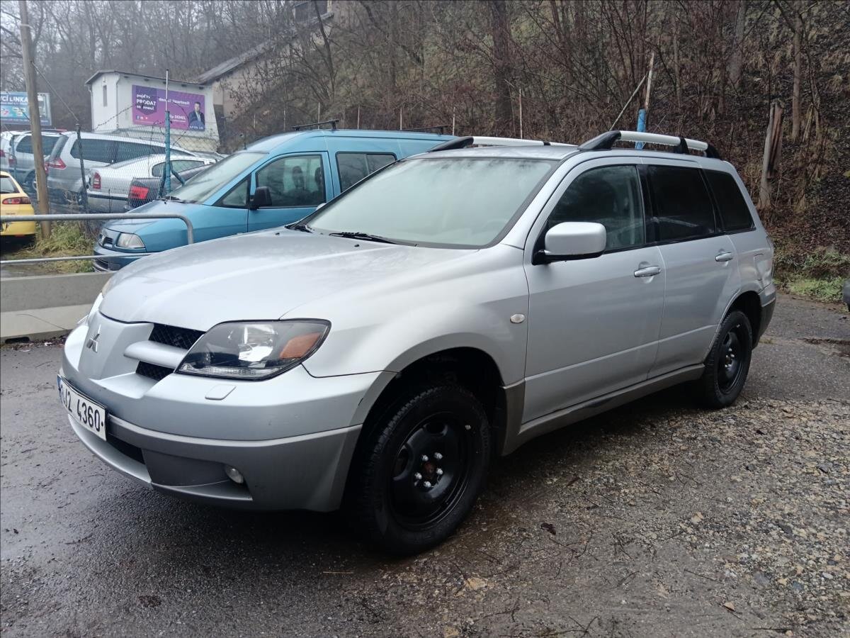 Mitsubishi Outlander Kombi 2,0 l 100 kw