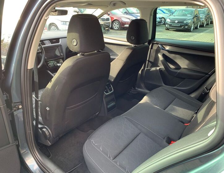 Škoda Octavia 19