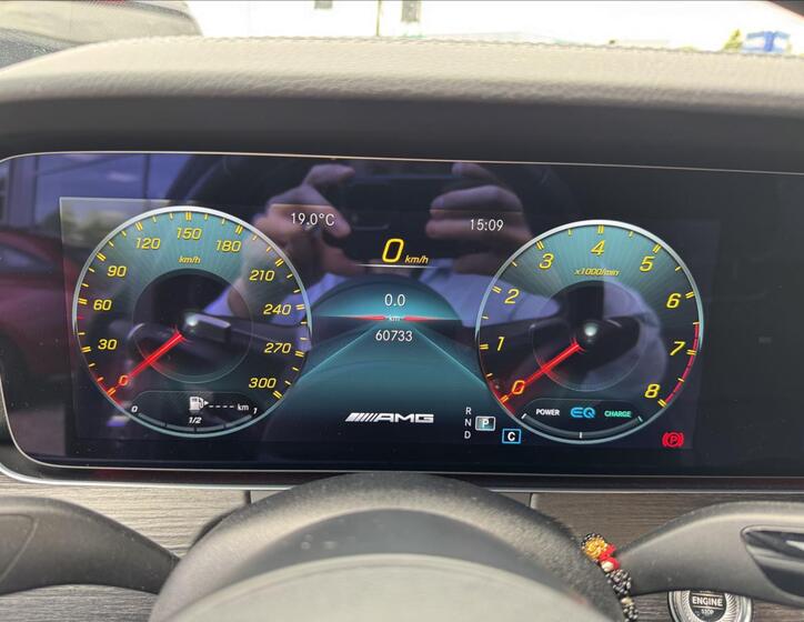 Mercedes-Benz AMG GT 8