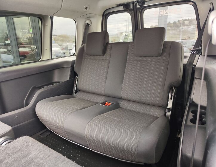 Volkswagen Caddy Skříň 2,0 l 110 kw