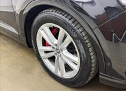 Audi SQ7 SUV / Terénní 4,0 l 320 kw
