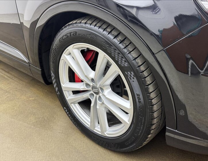 Audi SQ7 SUV / Terénní 4,0 l 320 kw