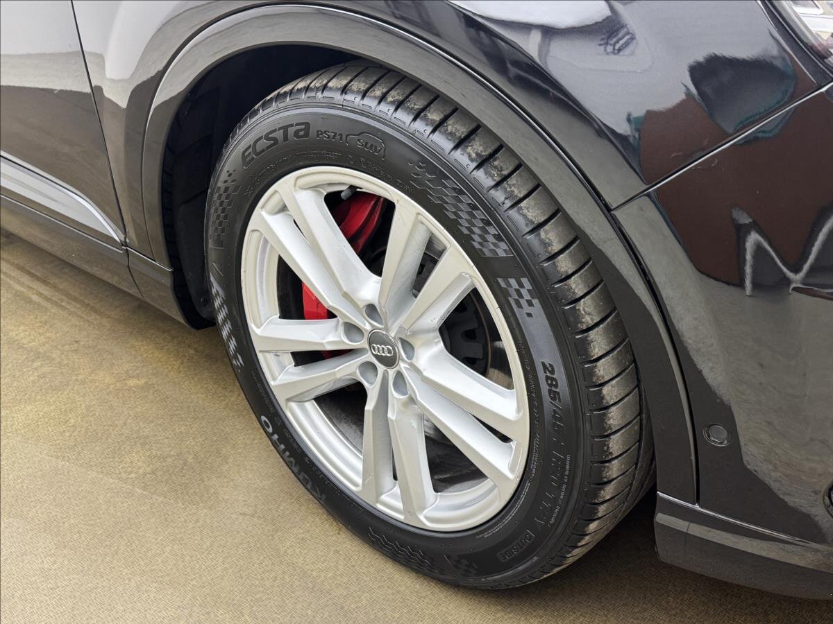 Audi SQ7 SUV / Terénní 4,0 l 320 kw