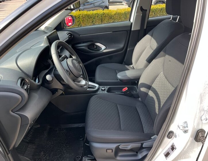 Toyota Yaris Cross SUV / Terénní 1,5 l 68 kw