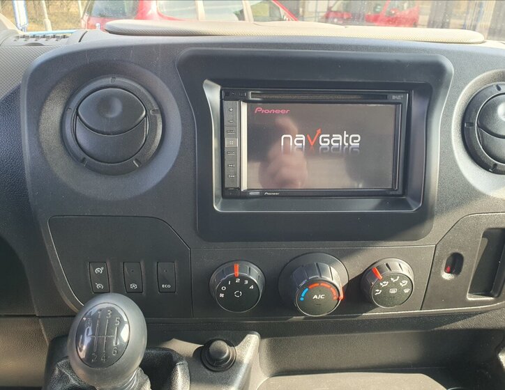 Nissan NV400 Sklápěč 2,3 l 120 kw