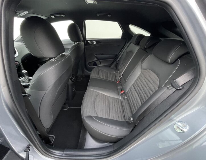 KIA ProCeed Kombi 1,5 l 118 kw