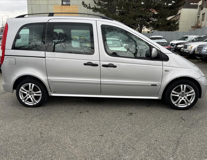 Mercedes-Benz Vaneo 14