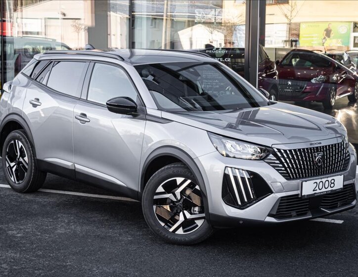 Peugeot 2008 SUV / Terénní 1,2 l 107 kw