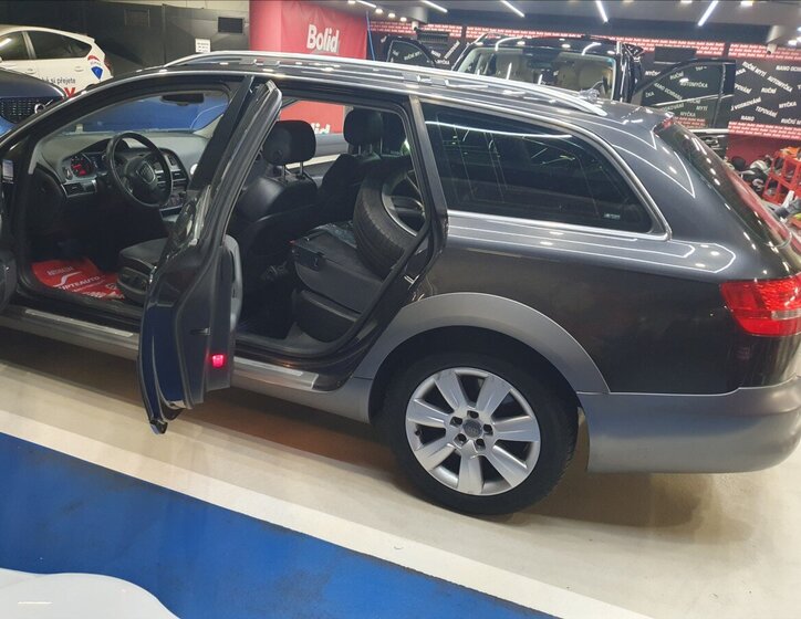 Audi A6 Allroad Kombi 3,0 l 176 kw