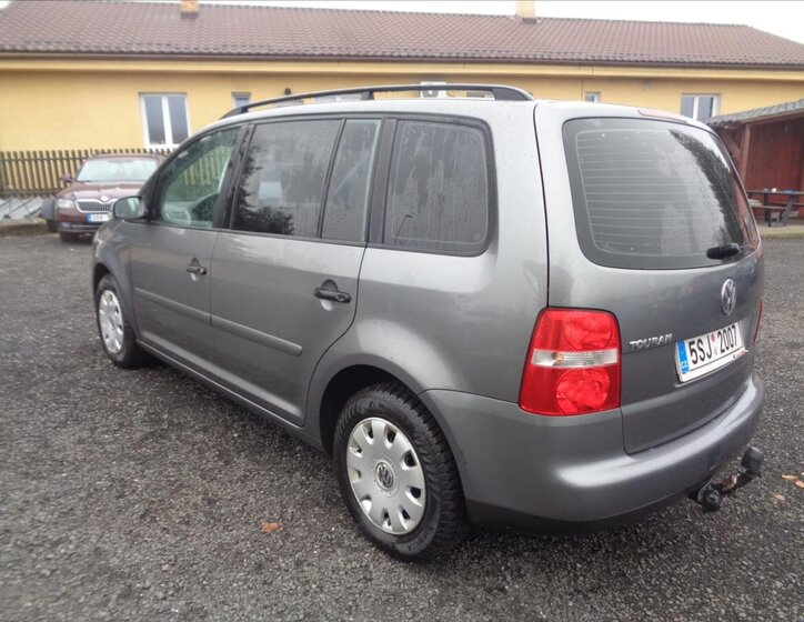 Volkswagen Touran 5