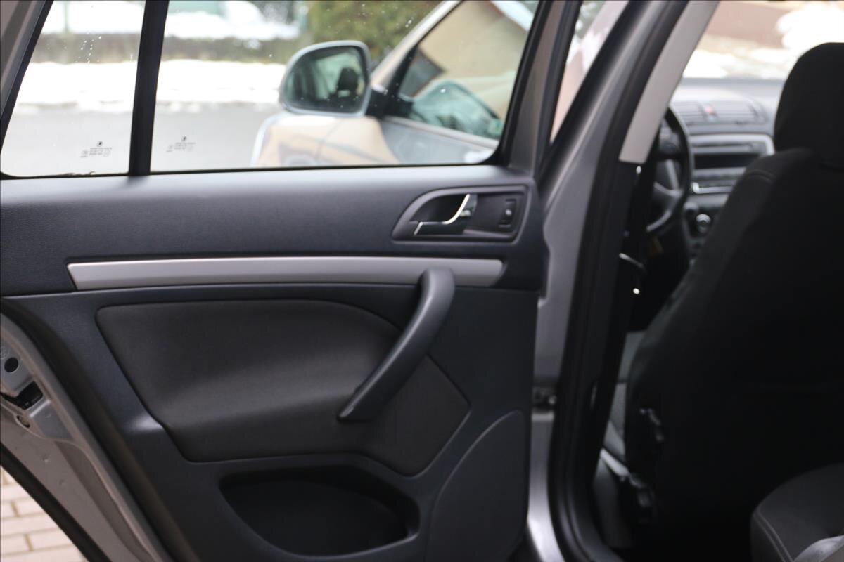 Škoda Octavia Kombi 1,6 l 77 kw