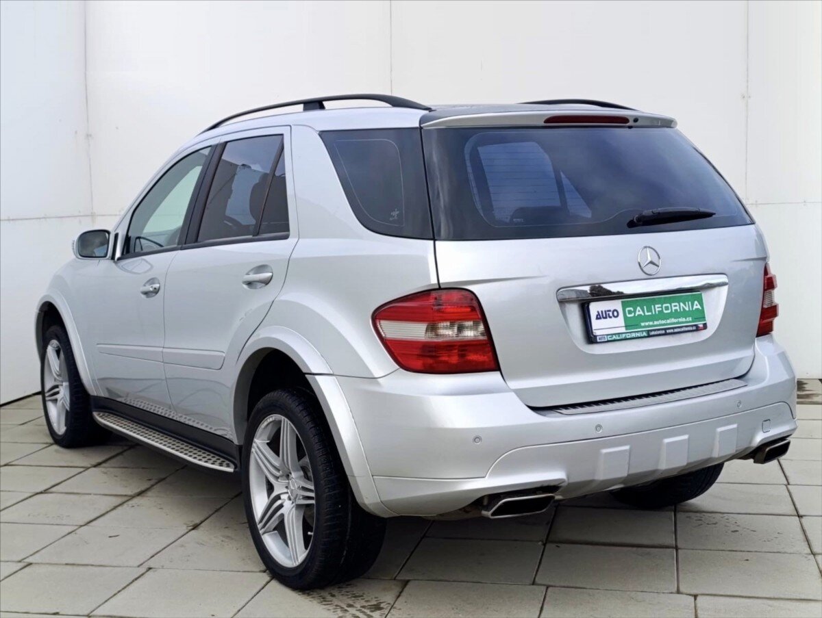 Mercedes-Benz Třídy M SUV / Terénní 3,0 l 165 kw