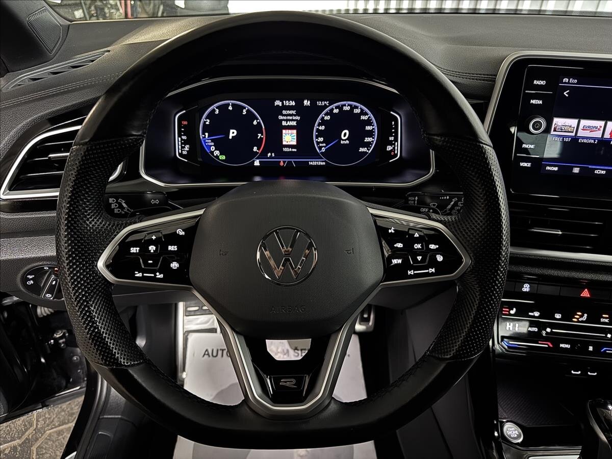 Volkswagen T-Roc SUV / Terénní 2,0 l 140 kw