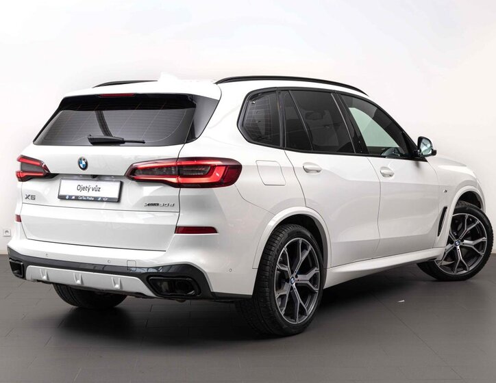BMW X5 SUV 3,0 l 195 kw