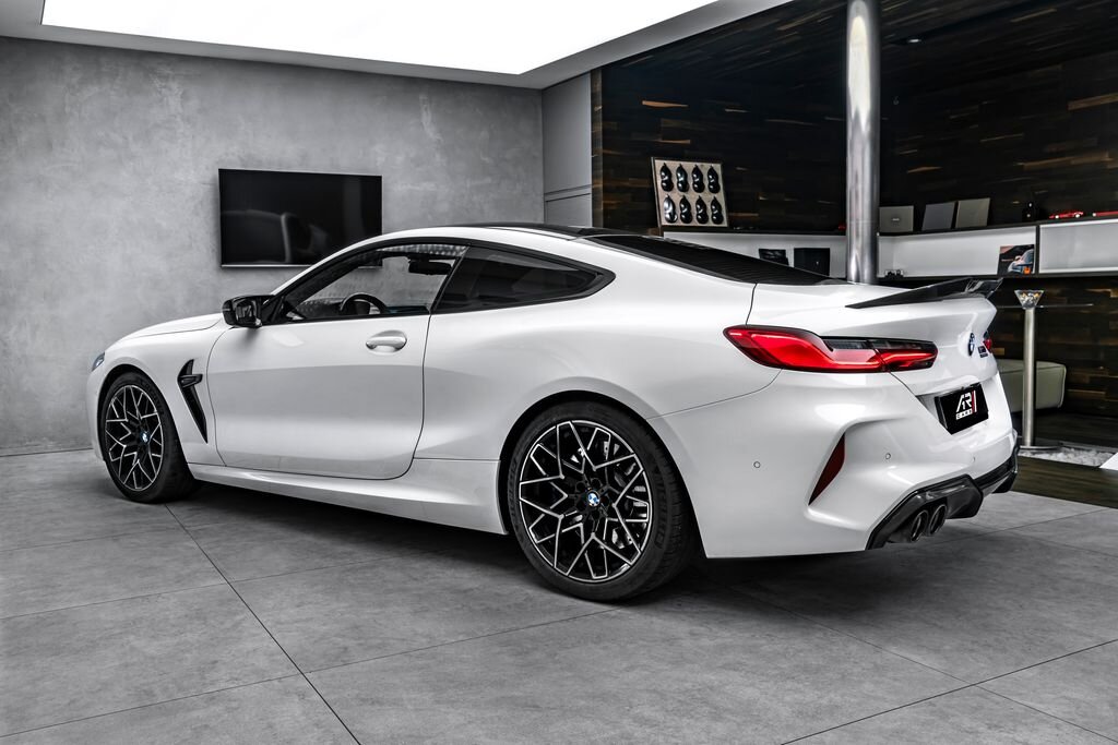 BMW M8 Kupé 4,4 l 447 kw